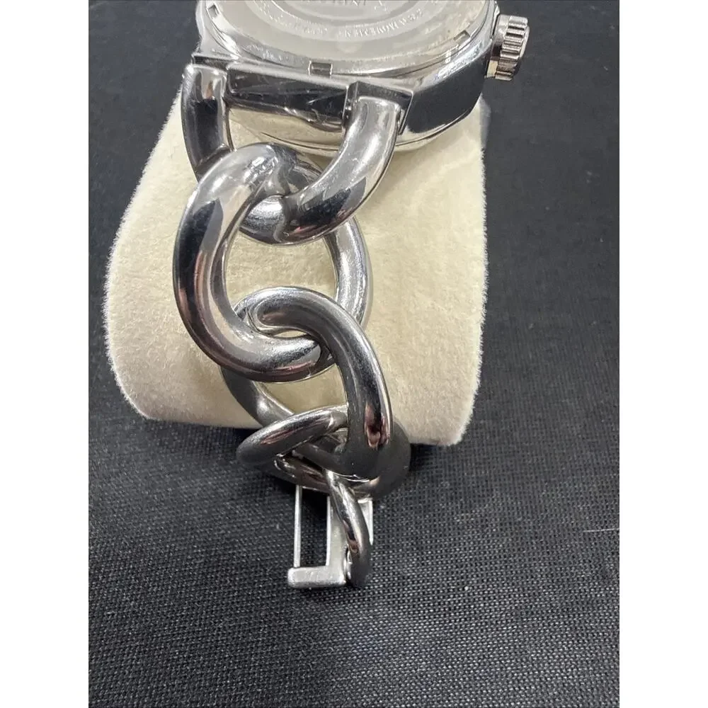 Invicta up auction